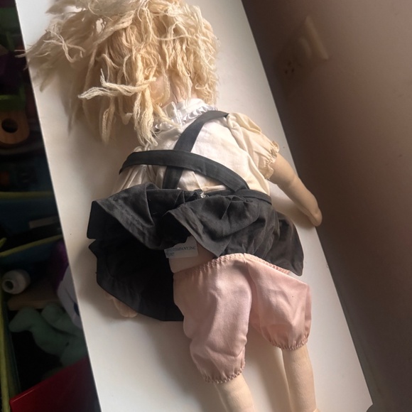 Vintage Madame Alexander Eloise 18" Yarn Hair Cloth Doll Vintage Collectible - Picture 8 of 9